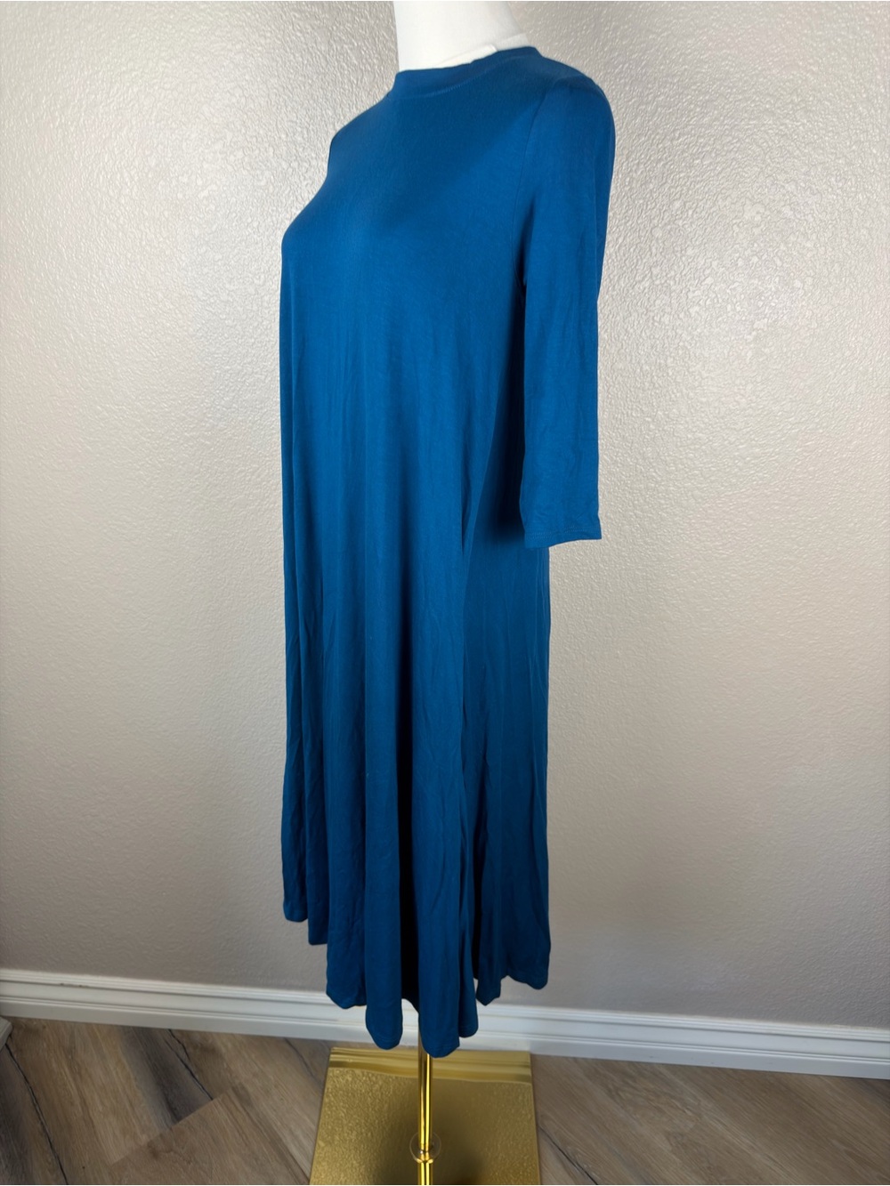 NWT Long-Sleeve Teal Scoop-Neck Midi Dress Stretchy Light, Small - Picture 3 of 9